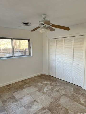 510 Lake Drive, Kerrville, TX 78028