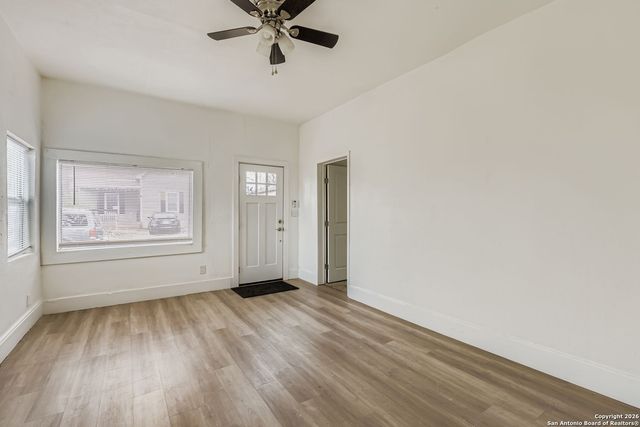 102 Aganier, San Antonio, TX 78212