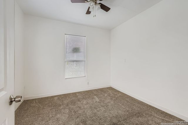 102 Aganier, San Antonio, TX 78212