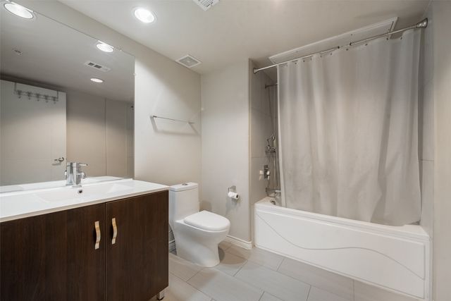 1100 W Trinity Mills Road 3028, Carrollton, TX 75006