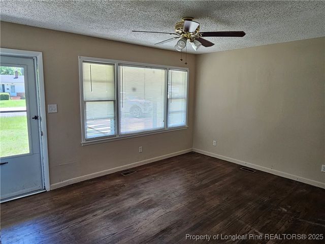 1918 Roxie Avenue, Fayetteville, NC 28304