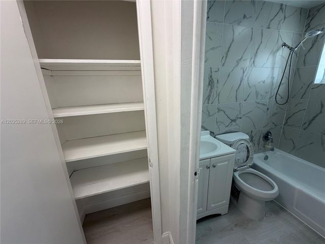 2417 NW 20th St 1, Fort Lauderdale, FL 33311