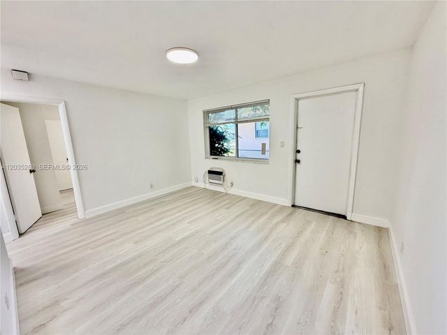 2417 NW 20th St 1, Fort Lauderdale, FL 33311