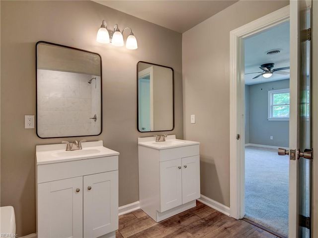 9 Riverdale DR, Hampton, VA 23666