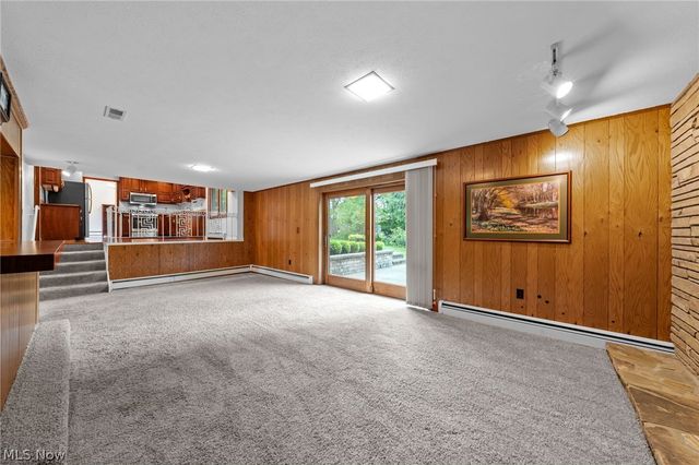16385 Glendale Avenue, Strongsville, OH 44136