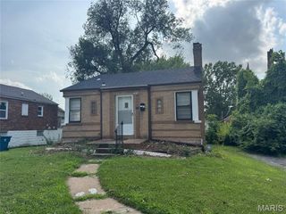 213 Henquin Drive, Ferguson, MO 63135