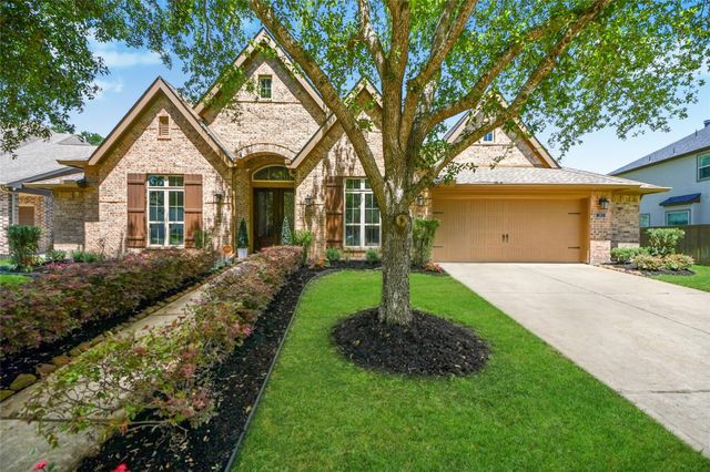 30 Adrianna Path Drive, Missouri City, TX 77459
