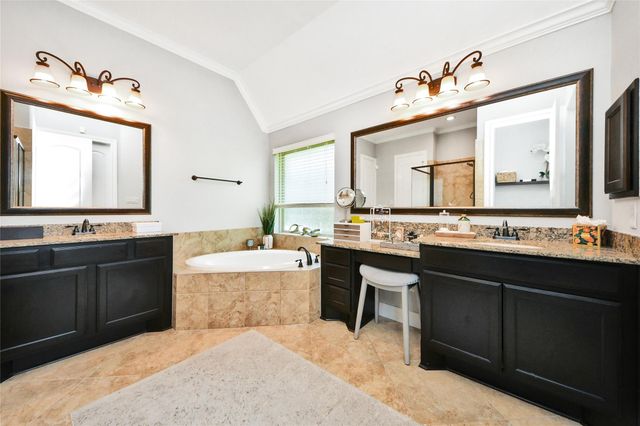 30 Adrianna Path Drive, Missouri City, TX 77459
