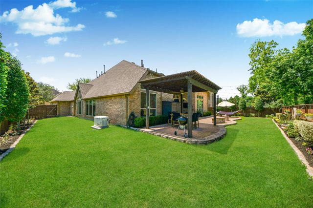 30 Adrianna Path Drive, Missouri City, TX 77459