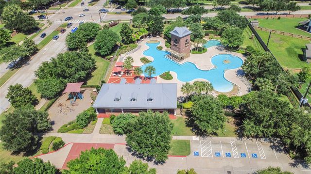 30 Adrianna Path Drive, Missouri City, TX 77459