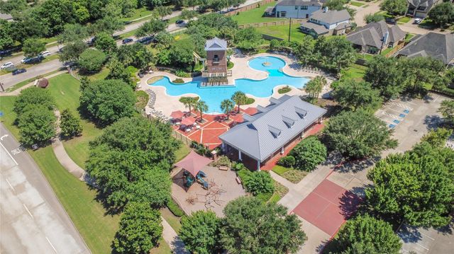30 Adrianna Path Drive, Missouri City, TX 77459