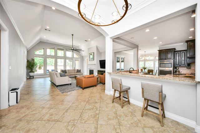 30 Adrianna Path Drive, Missouri City, TX 77459