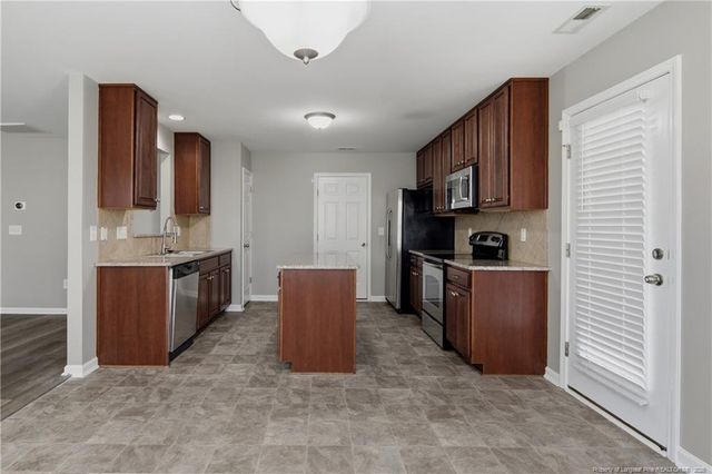 48 Noble Court, Cameron, NC 28326