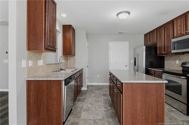 48 Noble Court, Cameron, NC 28326