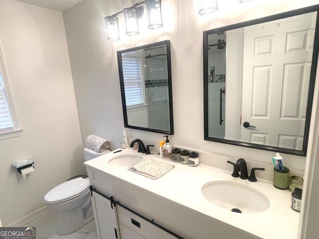 1563 Bailey Farms Drive, Lawrenceville, GA 30043