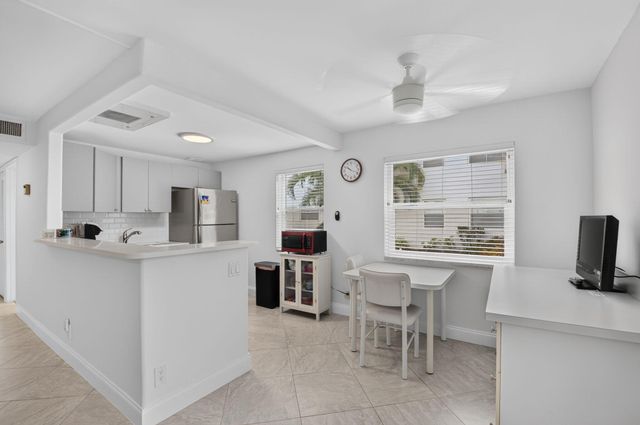 390 Normandy I, Delray Beach, FL 33484