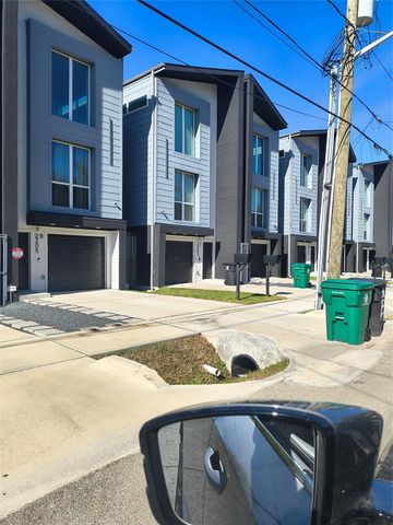 2216 Gregg Street, Houston, TX 77026