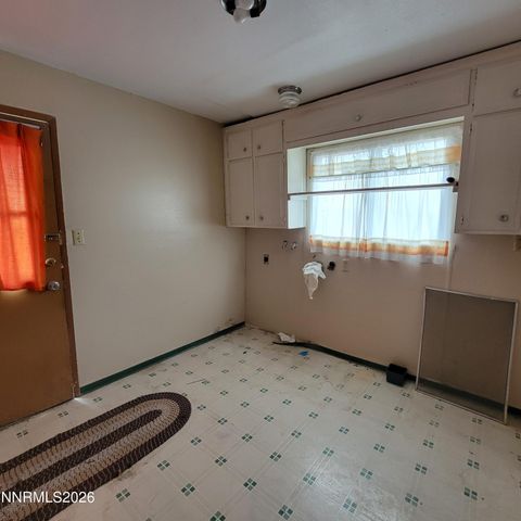 612 F Street, Hawthorne, NV 89415