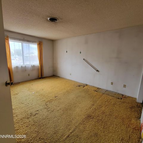 612 F Street, Hawthorne, NV 89415