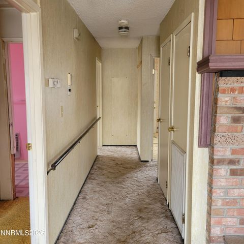 612 F Street, Hawthorne, NV 89415