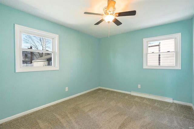 1121 Pemberton Drive, Fort Wayne, IN 46805