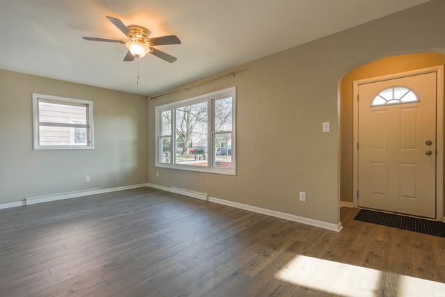 1121 Pemberton Drive, Fort Wayne, IN 46805