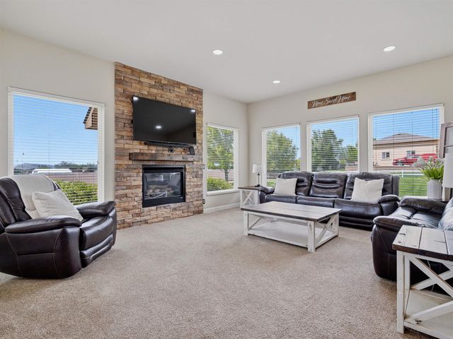 1153 W Via Le Paz Drive, Fruita, CO 81521