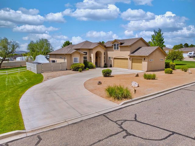 1153 W Via Le Paz Drive, Fruita, CO 81521