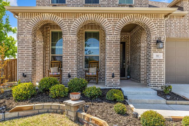 3801 Primrose Drive, Aubrey, TX 76227