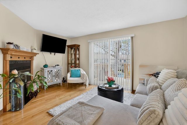 61 Abbey Memorial Dr 145, Chicopee, MA 01020