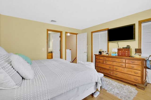 61 Abbey Memorial Dr 145, Chicopee, MA 01020