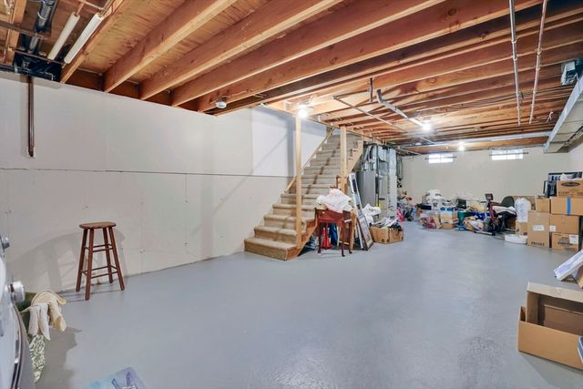 61 Abbey Memorial Dr 145, Chicopee, MA 01020