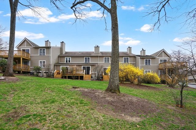 61 Abbey Memorial Dr 145, Chicopee, MA 01020