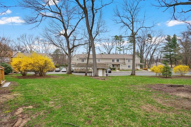 61 Abbey Memorial Dr 145, Chicopee, MA 01020