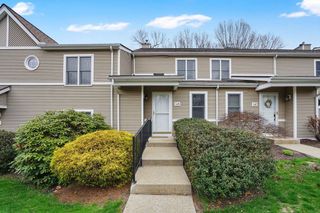 61 Abbey Memorial Dr 145, Chicopee, MA 01020