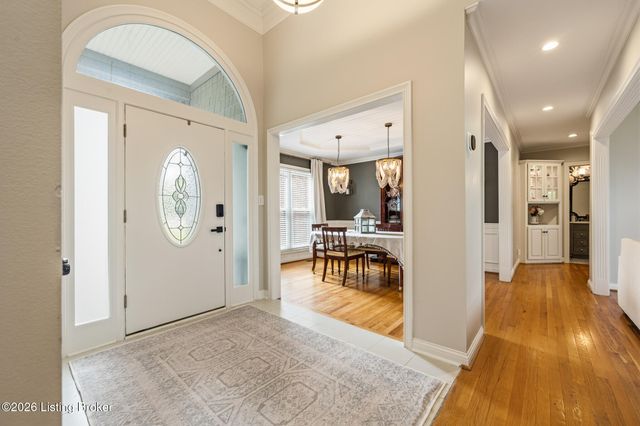 531 Wood Lake Dr, La Grange, KY 40031