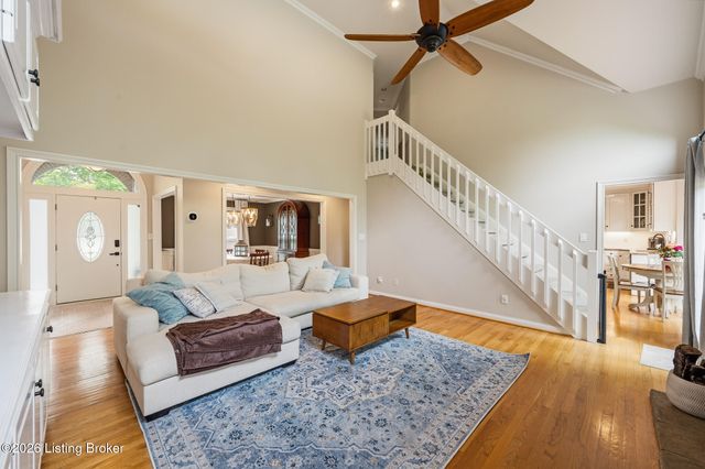 531 Wood Lake Dr, La Grange, KY 40031