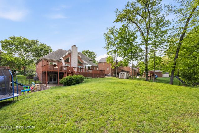 531 Wood Lake Dr, La Grange, KY 40031