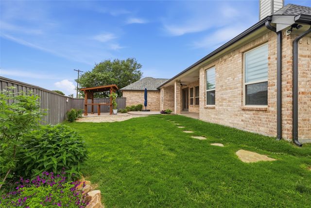 9204 Willard Street, Rowlett, TX 75088