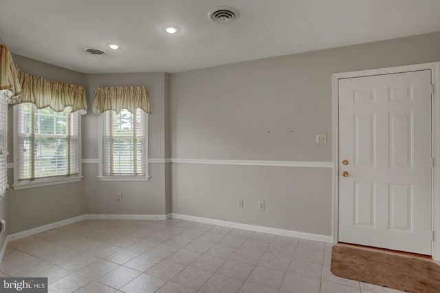 127 CHANCELLOR DRIVE, Chambersburg, PA 17201