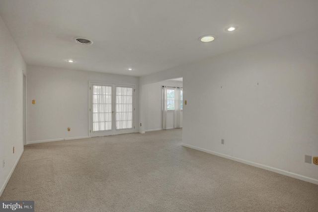 127 CHANCELLOR DRIVE, Chambersburg, PA 17201