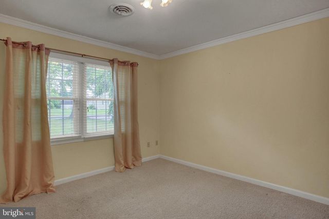 127 CHANCELLOR DRIVE, Chambersburg, PA 17201