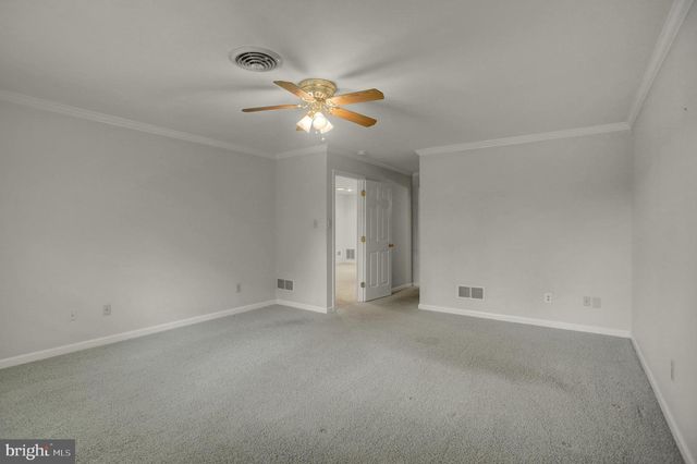127 CHANCELLOR DRIVE, Chambersburg, PA 17201