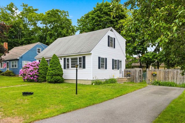 184 Green Acres Drive, Manchester, NH 03109