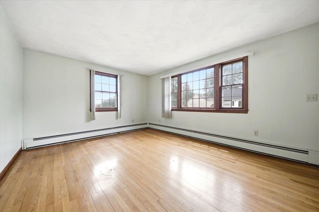184 Green Acres Drive, Manchester, NH 03109