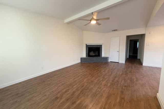 508 Country Aire DR B, Round Rock, TX 78664