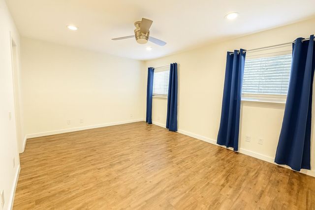 508 Country Aire DR B, Round Rock, TX 78664