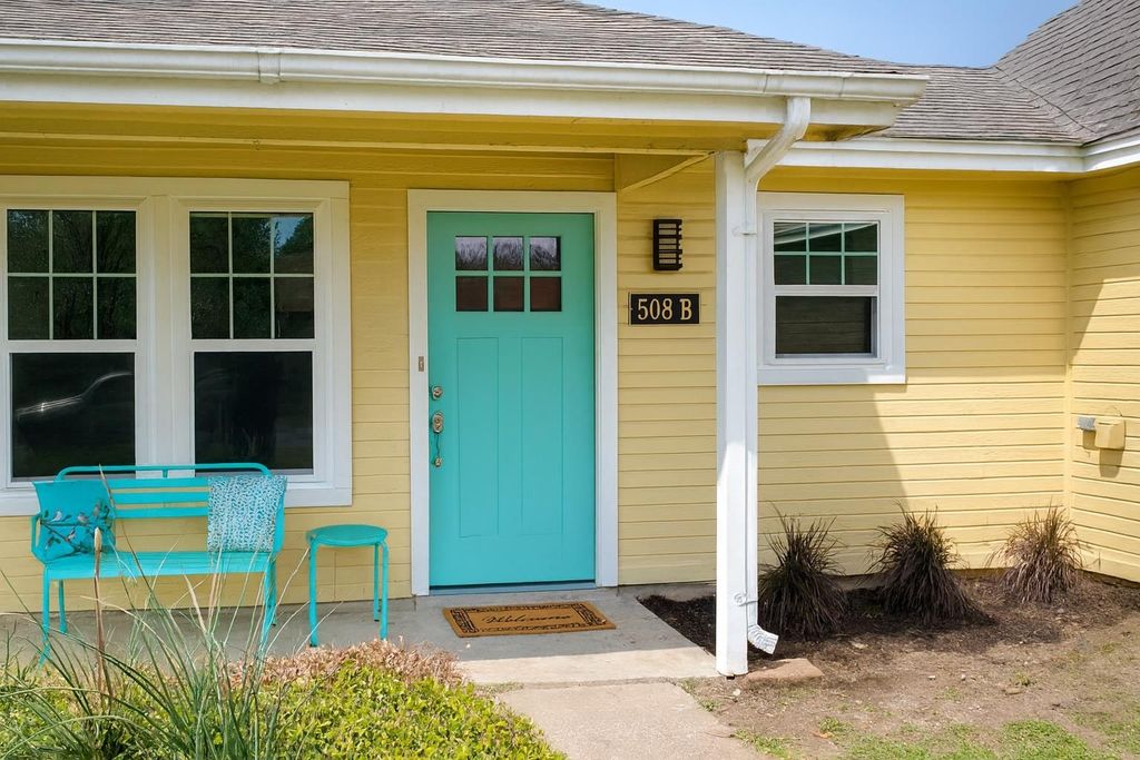 508 Country Aire DR B, Round Rock, TX 78664