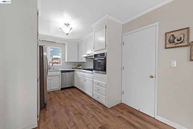 5266 Troy Ave, Fremont, CA 94536