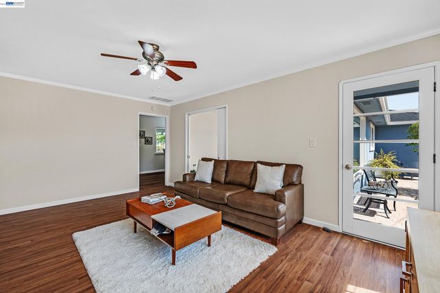5266 Troy Ave, Fremont, CA 94536